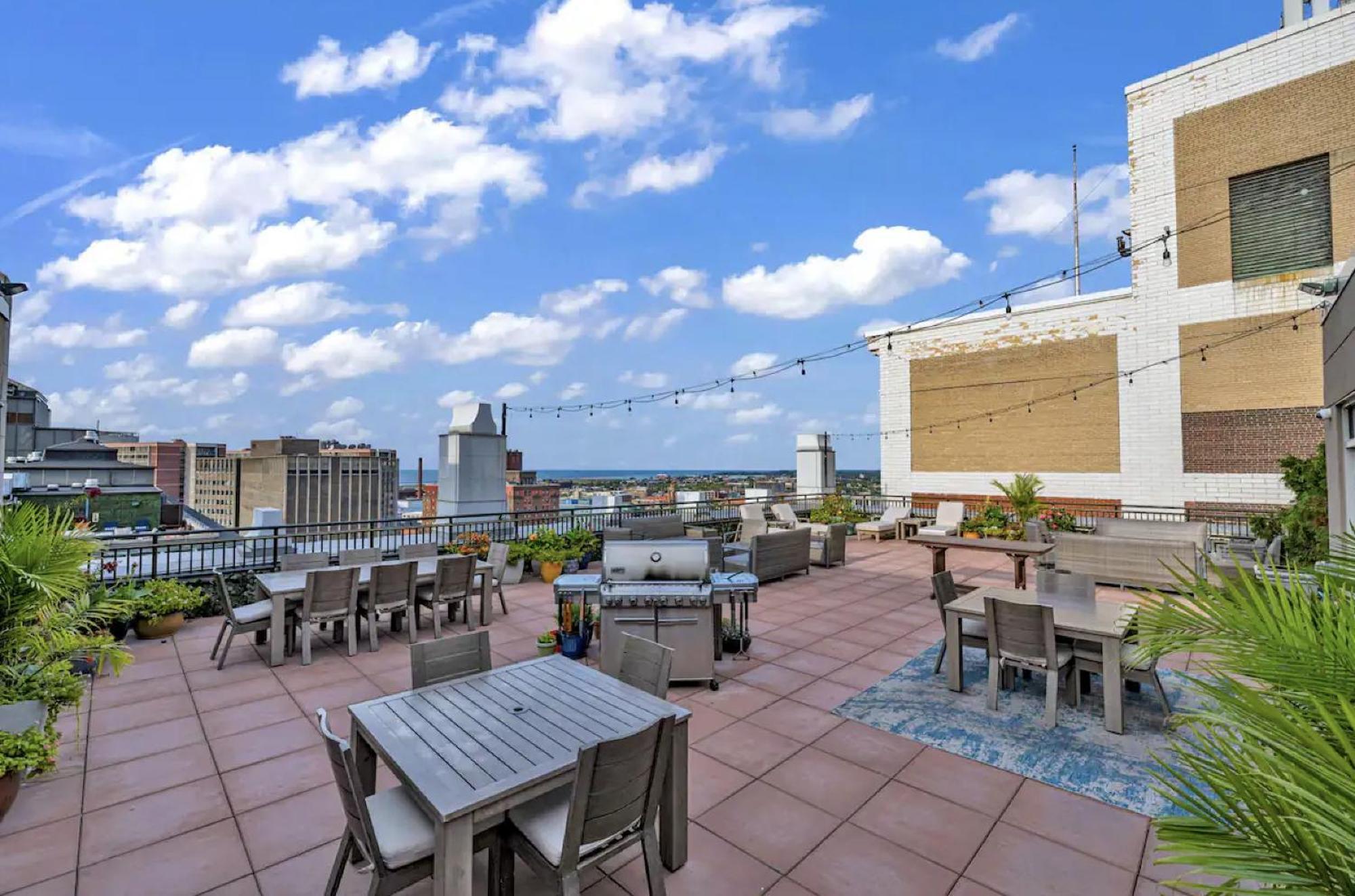 Heart Of Dt With Free Pool & Steam Plus Gym Luxe 812 Cleveland Buitenkant foto