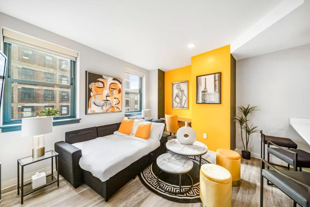 Heart Of Dt With Free Pool & Steam Plus Gym Luxe 812 Cleveland Buitenkant foto